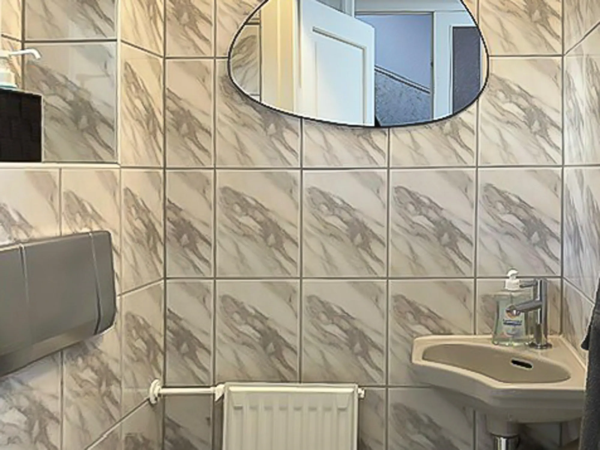 ferienwohnung-badezimmer-waschbecken